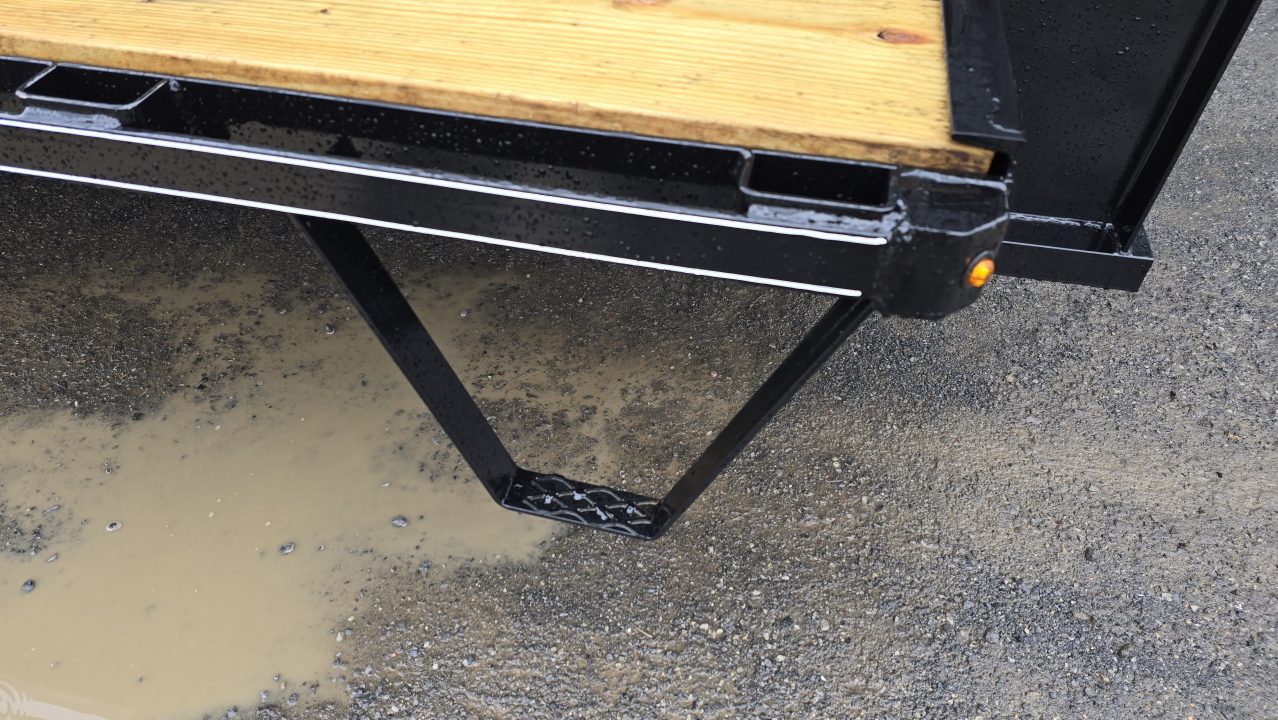 New Quality Trailers General Duty Gooseneck / 24' / 14000 GVWR