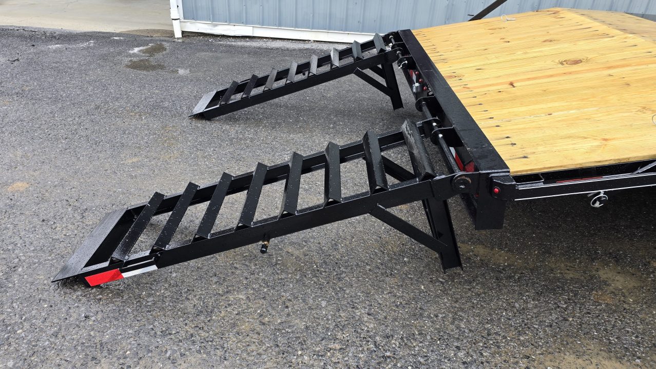 New Quality Trailers General Duty Gooseneck / 24' / 14000 GVWR