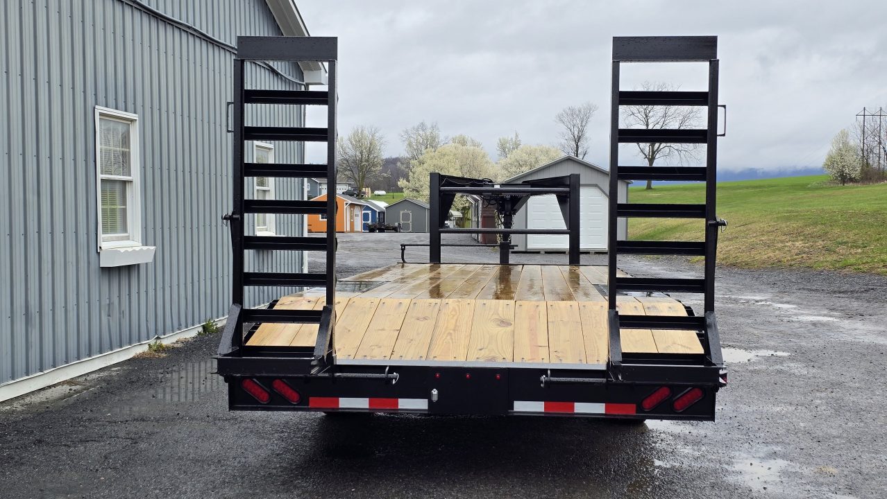New Quality Trailers General Duty Gooseneck / 24' / 14000 GVWR