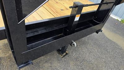 New Quality Trailers General Duty Gooseneck / 24' / 14000 GVWR