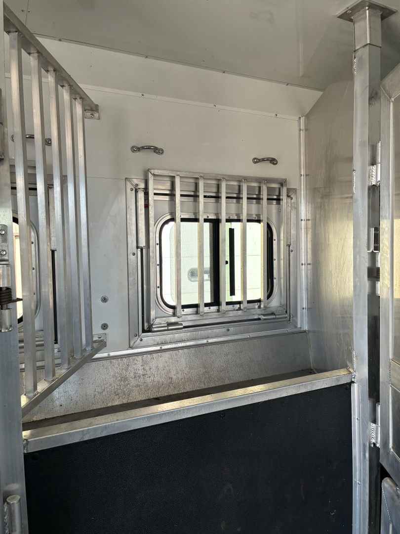 Used 2023 Lakota 3H 14'LQ Horse Trailer