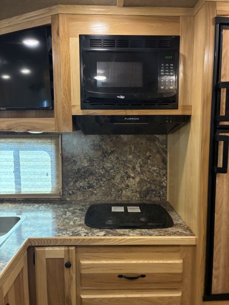 Used 2023 Lakota 3H 14'LQ Horse Trailer