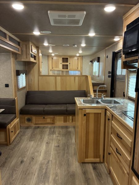 Used 2023 Lakota 3H 14'LQ Horse Trailer