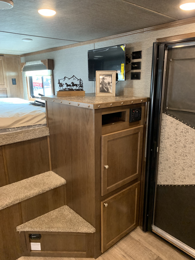 New 2026 SMC P8412SRK Horse Trailer