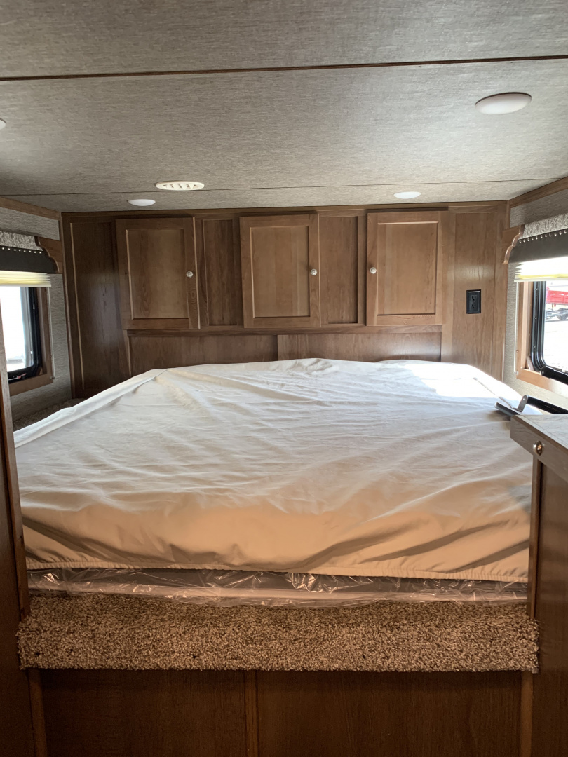 New 2026 SMC P8412SRK Horse Trailer