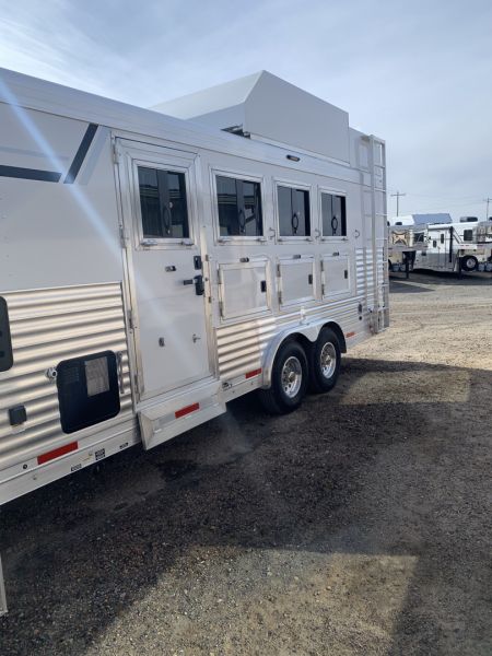 New 2026 SMC P8412SRK Horse Trailer