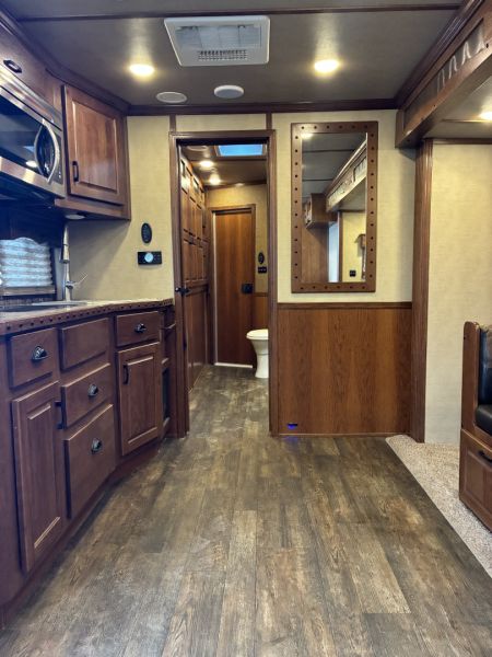 Used 2018 Lakota BI8319SROK 3H 19'LQ with Outside Entertainment Horse Trailer