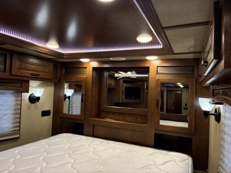 Used 2018 Lakota BI8319SROK 3H 19'LQ with Outside Entertainment Horse Trailer