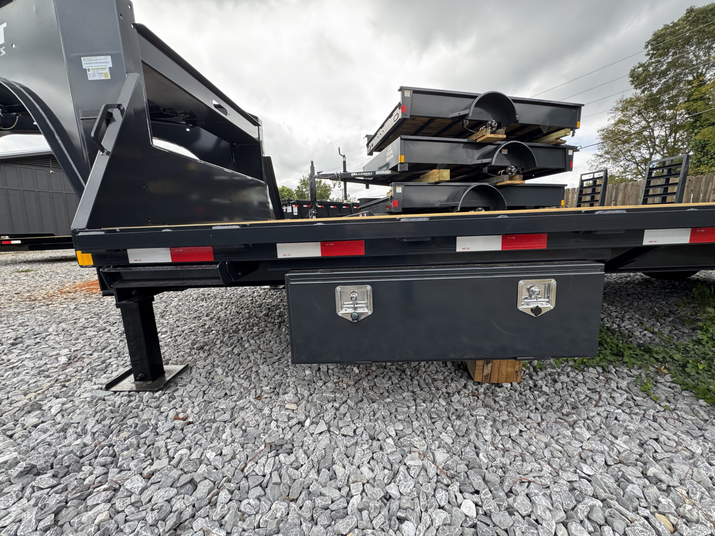 2026 Hillcrest Trailers photo 6
