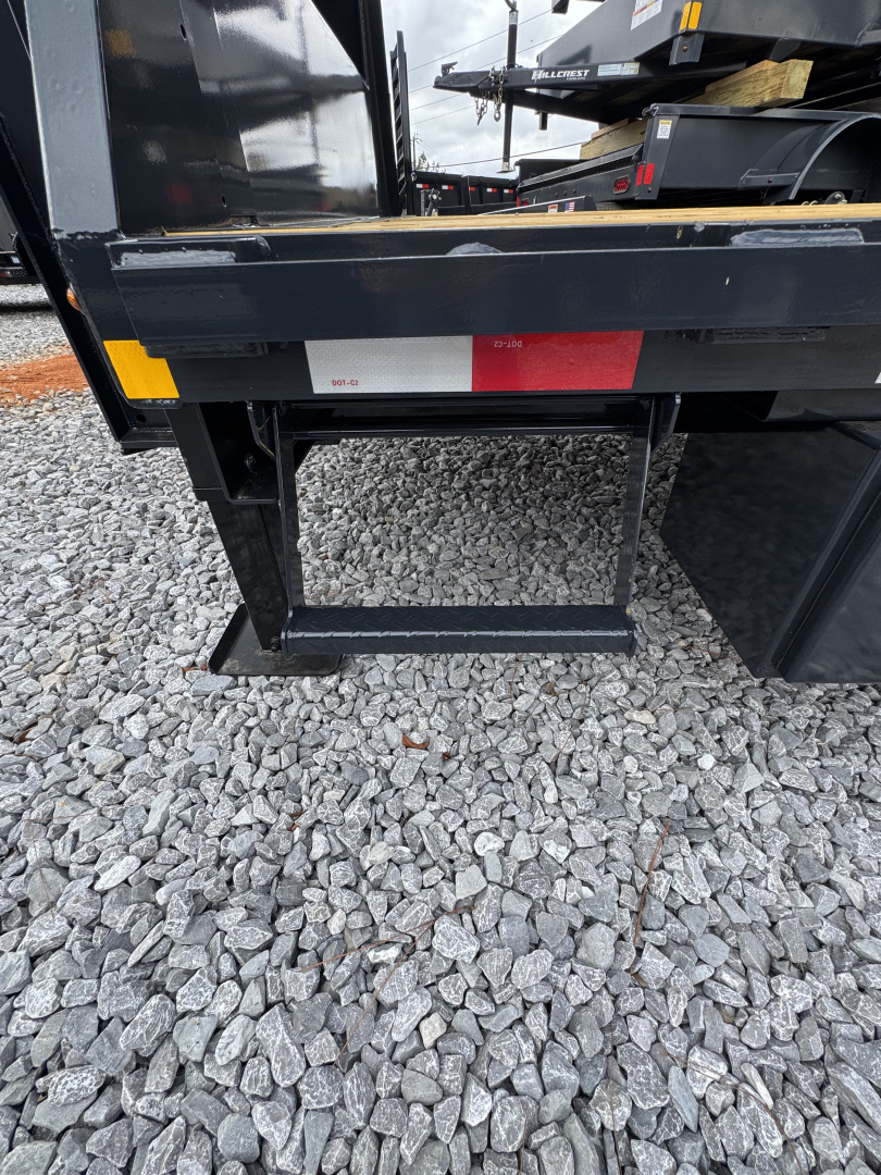 2026 Hillcrest Trailers photo 7