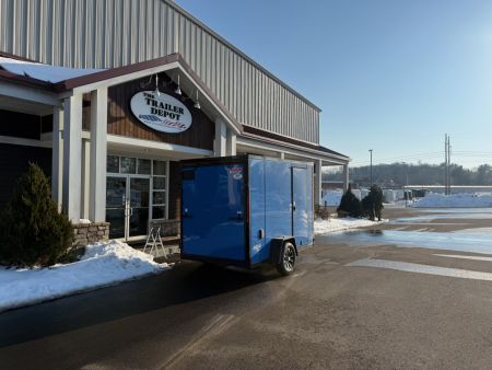 New Pace American 6′ X 10′ + V-NOSE ENCLOSED CARGO TRAILER WITH RAMP DOOR 2.9K