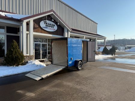 New Pace American 6′ X 10′ + V-NOSE ENCLOSED CARGO TRAILER WITH RAMP DOOR 2.9K