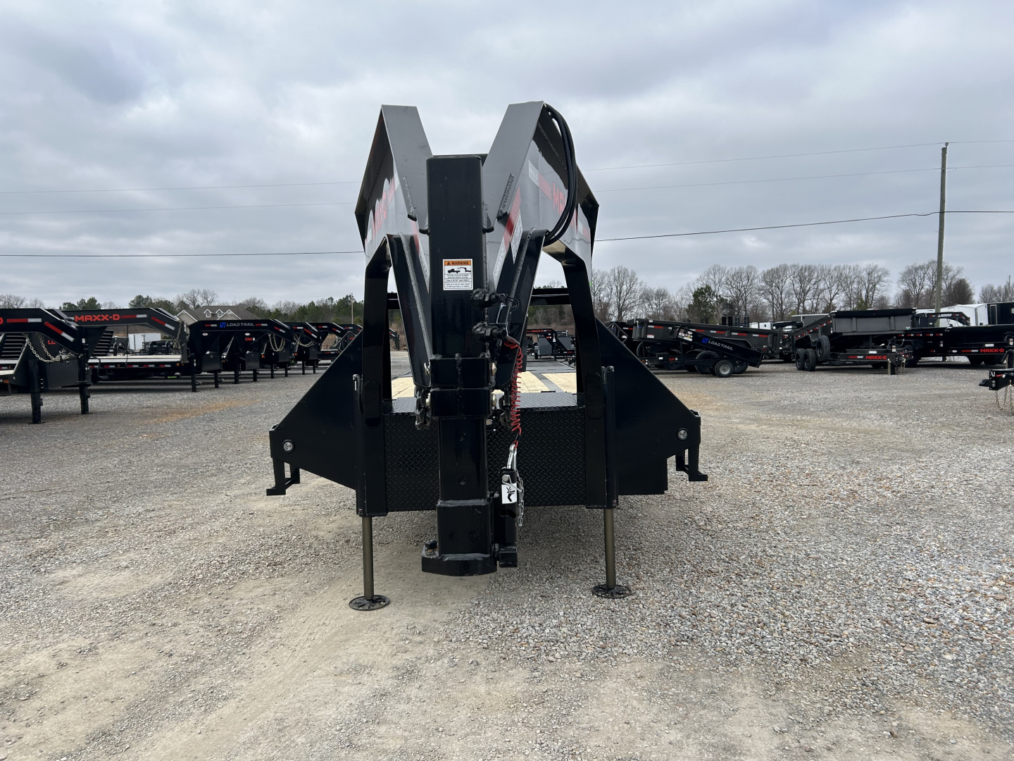 New 2026 MAXXD Hydraulic Dovetail Gooseneck Trailer | 102" x 34' | 40K GVWR