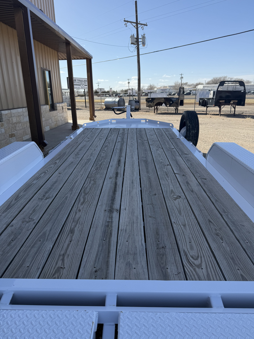 Used 2024 Diamond C Trailers DEC Equipment Trailer
