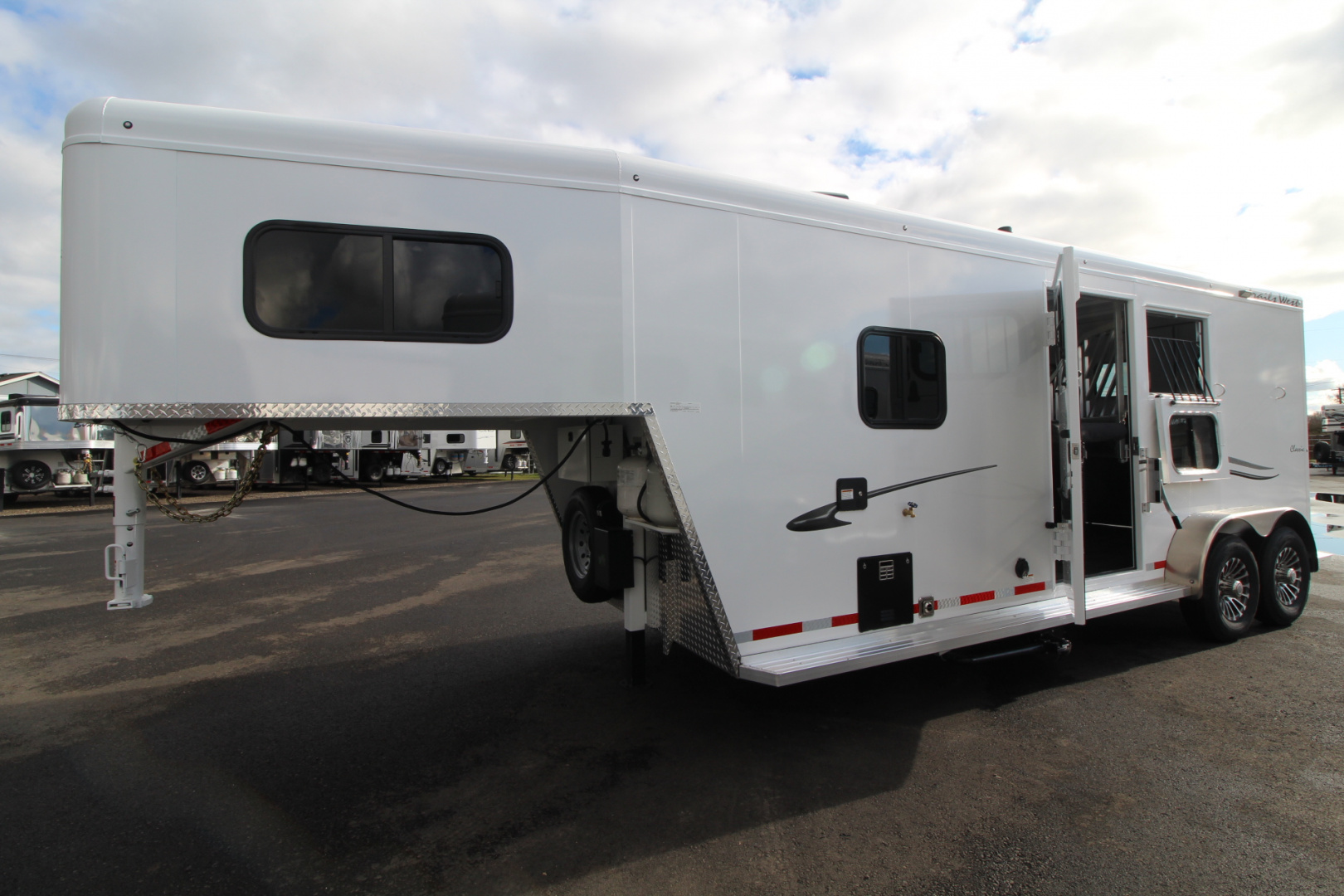 New 2026 Trails West Classic 7x7 Living Quarters Weekender - A/C - Shower & Toilet - Pass Through & Escape Door - Side Tack - 2 Horse Trailer