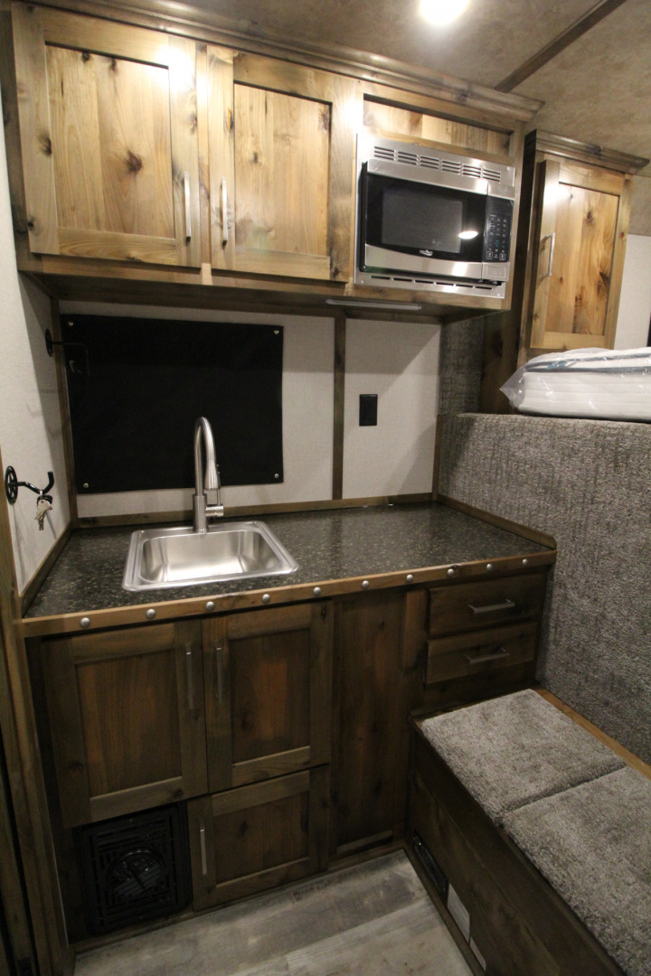 New 2026 Trails West Classic 7x7 Living Quarters Weekender - A/C - Shower & Toilet - Pass Through & Escape Door - Side Tack - 2 Horse Trailer