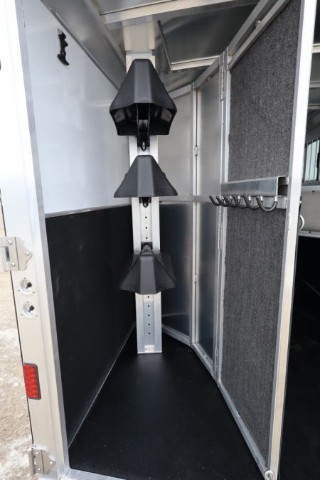 New 2026 Featherlite Trailers 9400 3 Horse Horse Trailer