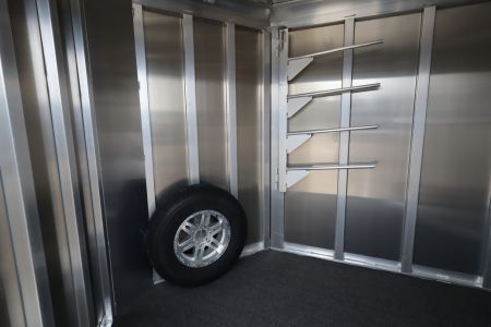 New 2026 Featherlite Trailers 9400 3 Horse Horse Trailer