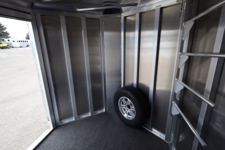 New 2026 Featherlite Trailers 9400 3 Horse Horse Trailer