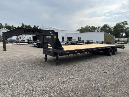 New 2026 Texas Bragg Trailers 102"x30' Deckover Gooseneck