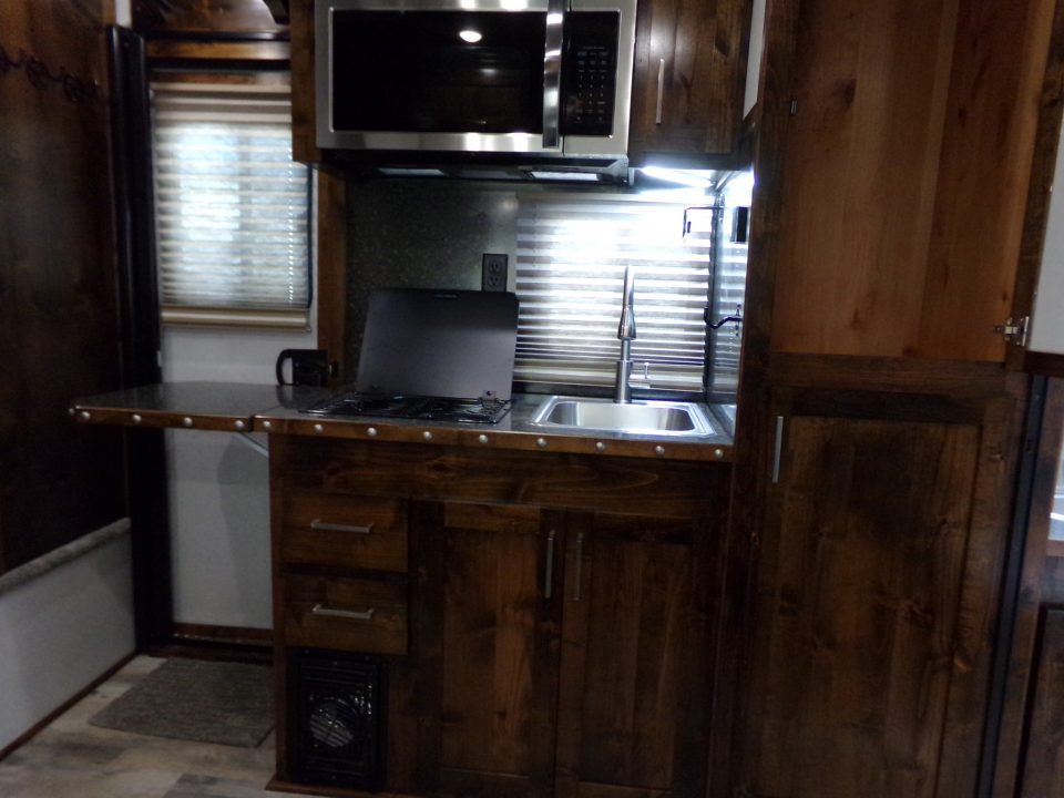 New 2026 Trails West Classic LQ 3H 10x15 Slide Out- Awning- Horse Trailer
