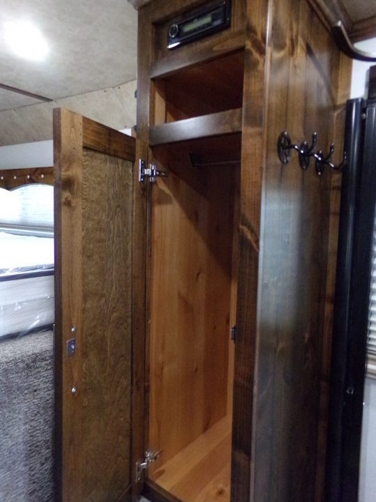 New 2026 Trails West Classic LQ 3H 10x15 Slide Out- Awning- Horse Trailer