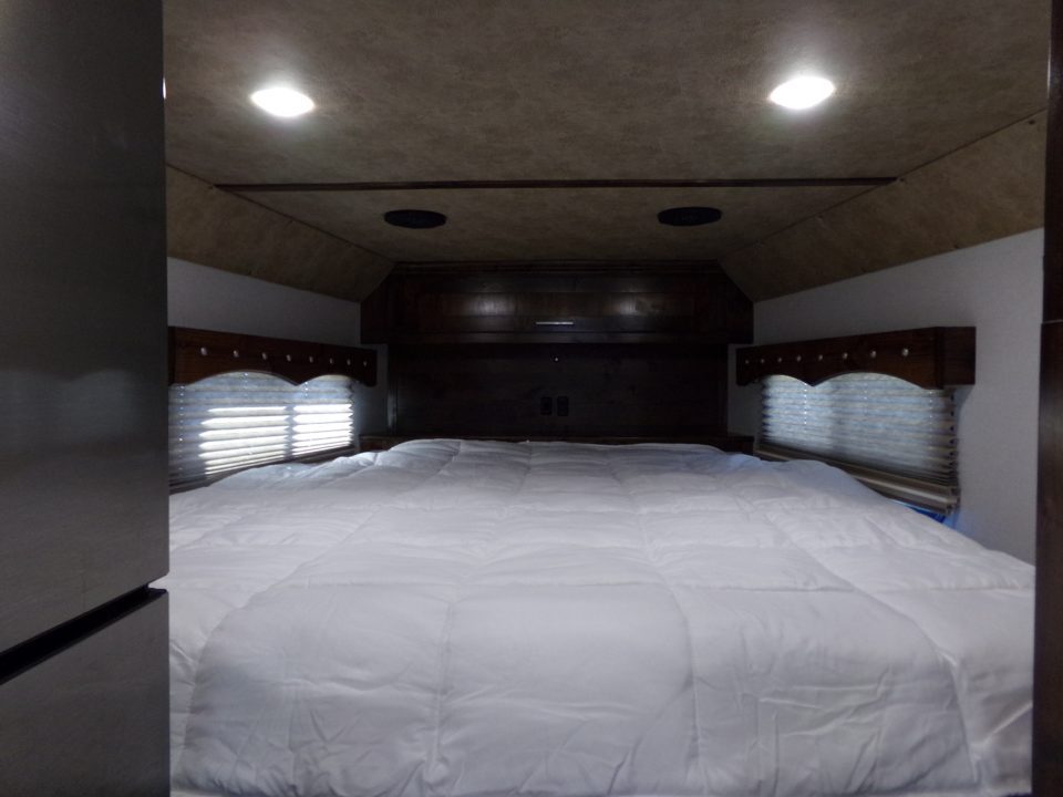 New 2026 Trails West Classic LQ 3H 10x15 Slide Out- Awning- Horse Trailer