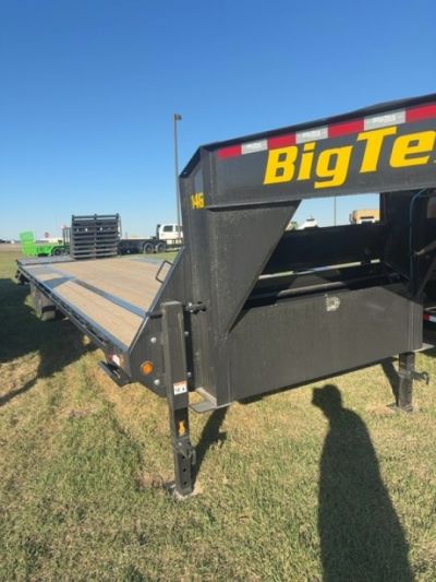 New 2026 Big Tex Trailers 14GN-30D5A Flatbed Trailer