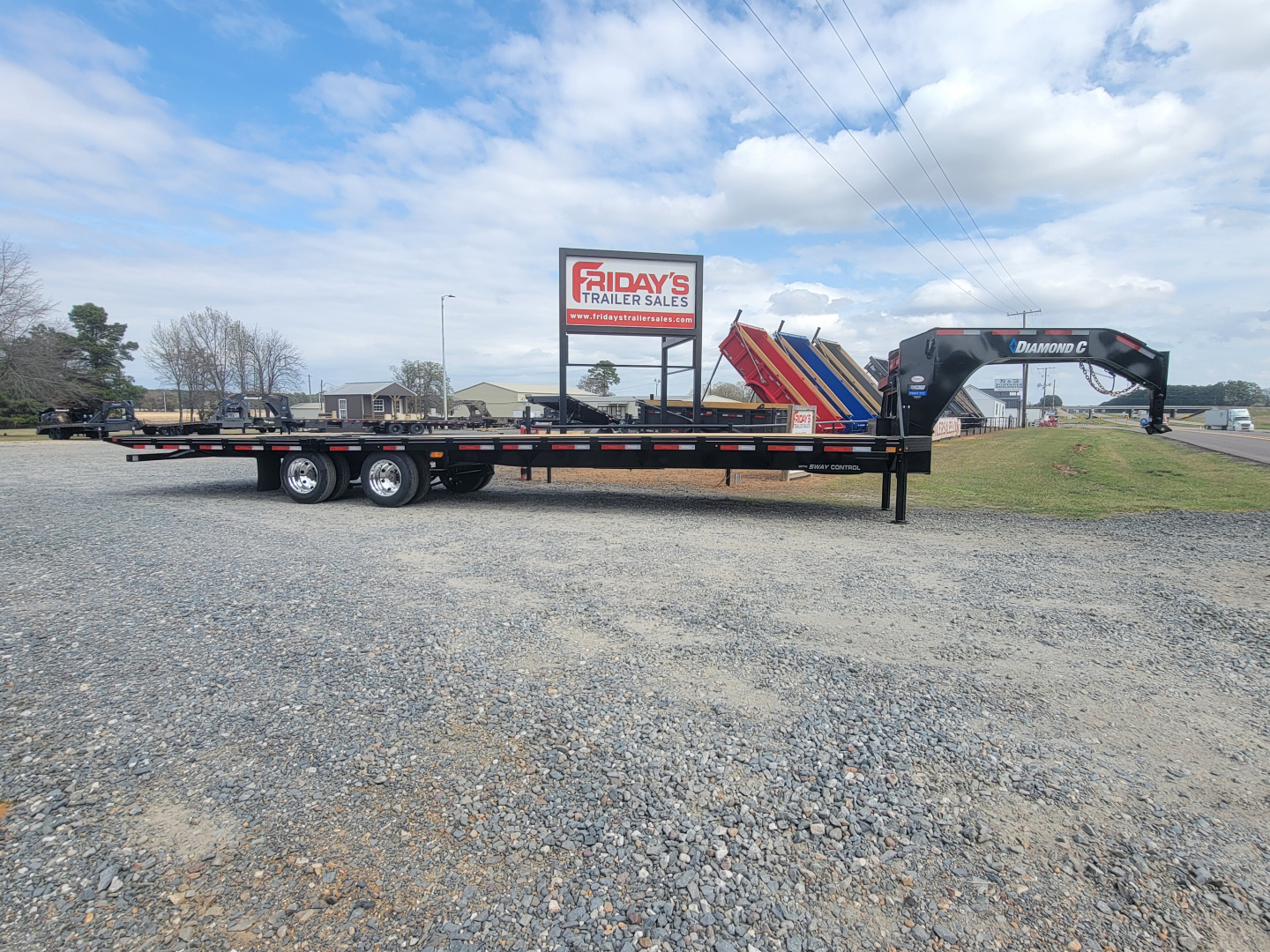 New 2026 Diamond C Trailers FMAX212 35'x102" Hydraulic Dovetail Pacesetter Edition Equipment Trailer