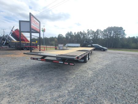 New 2026 Diamond C Trailers FMAX212 35'x102" Hydraulic Dovetail Pacesetter Edition Equipment Trailer