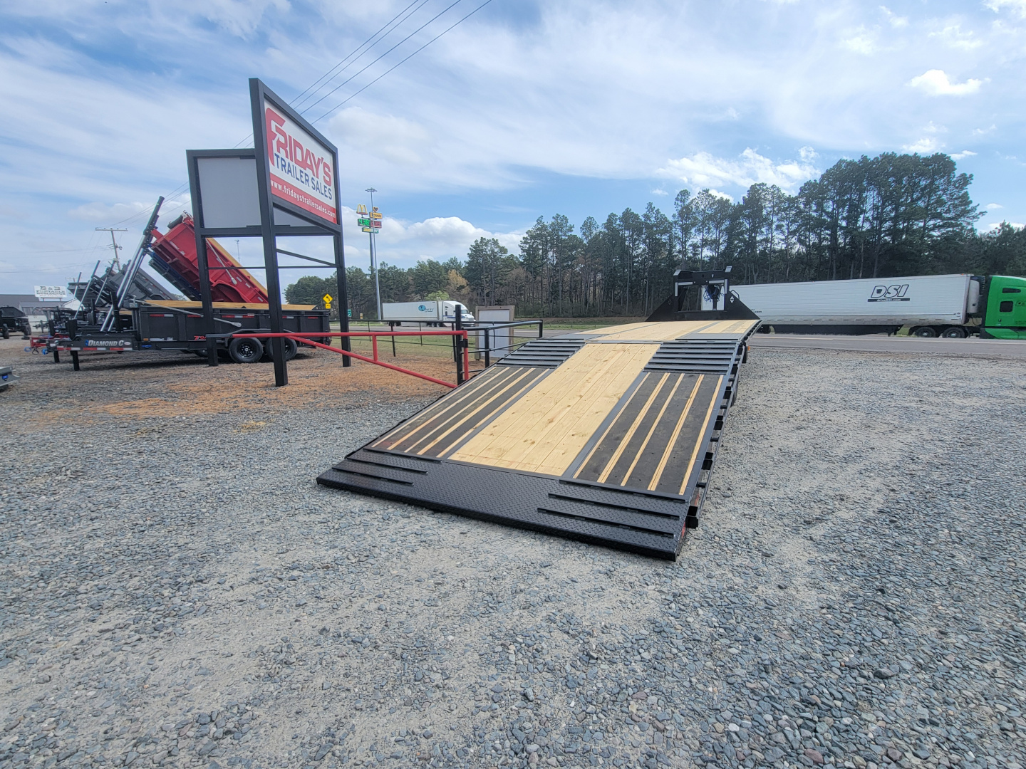 New 2026 Diamond C Trailers FMAX210 32' x 102" Hydraulic Dovetail Equipment Trailer