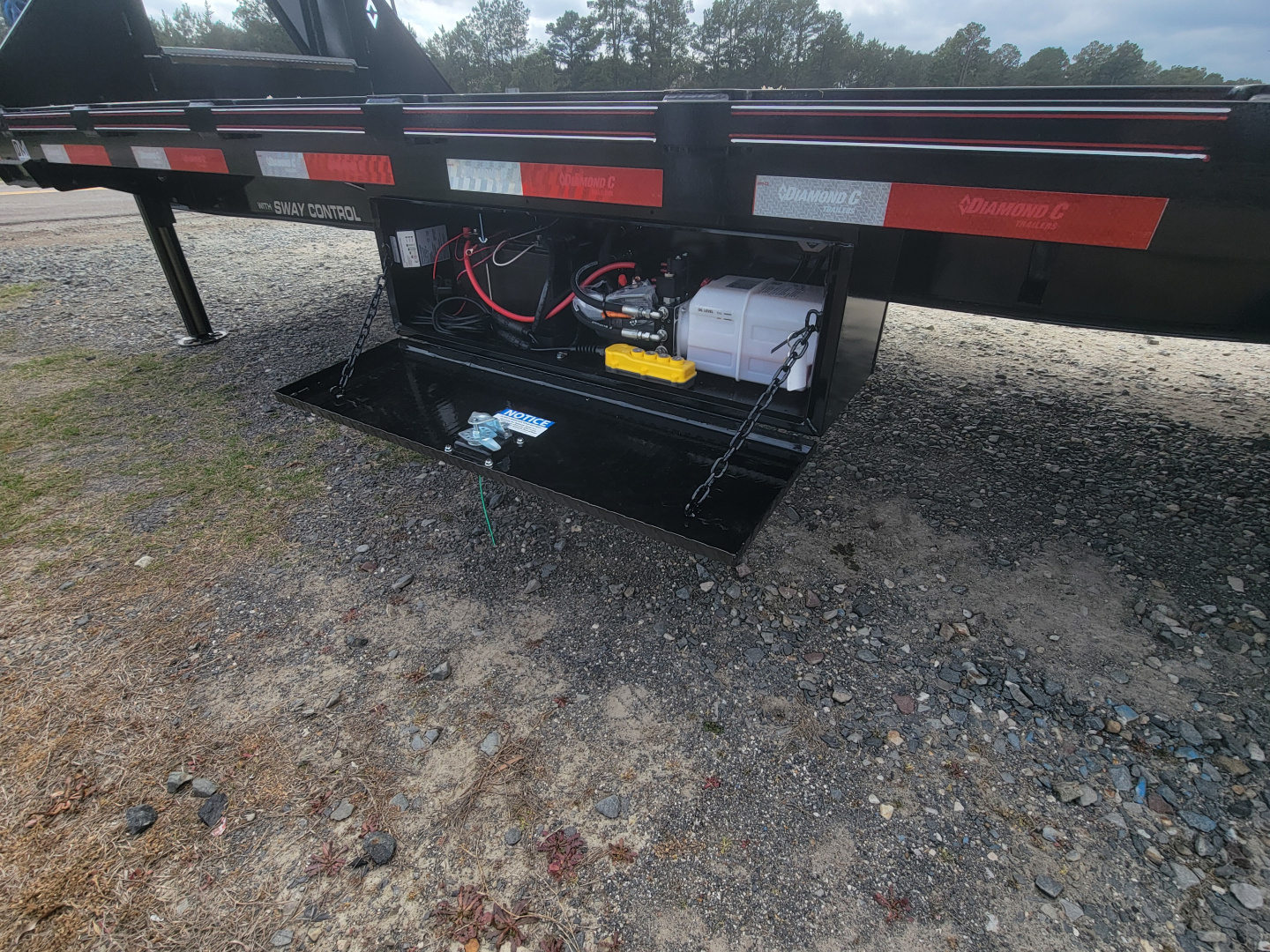 New 2026 Diamond C Trailers FMAX210 32' x 102" Hydraulic Dovetail Equipment Trailer