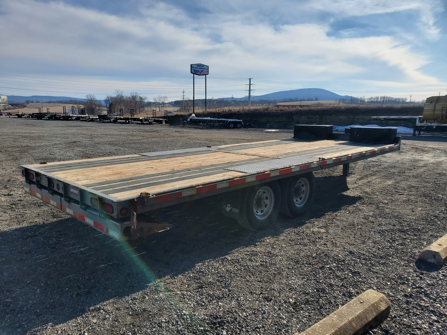 Used 2018 BWISE THD15 Tilt Trailer / 15,400 GVWR / 22'