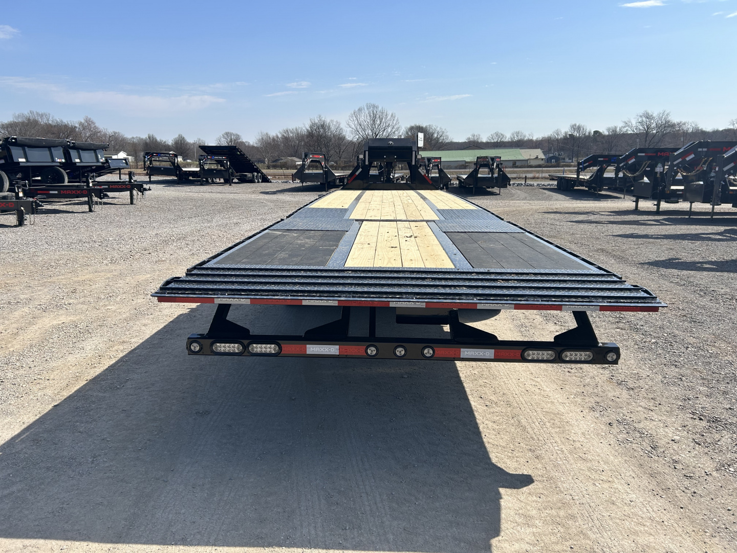 New 2026 MAXXD Hydraulic Dovetail Gooseneck Trailer | 102" x 36' | 40K GVWR