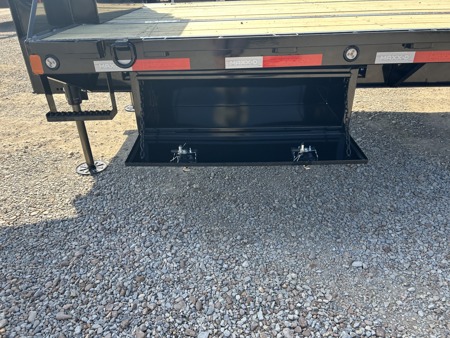 New 2026 MAXXD Hydraulic Dovetail Gooseneck Trailer | 102" x 36' | 40K GVWR