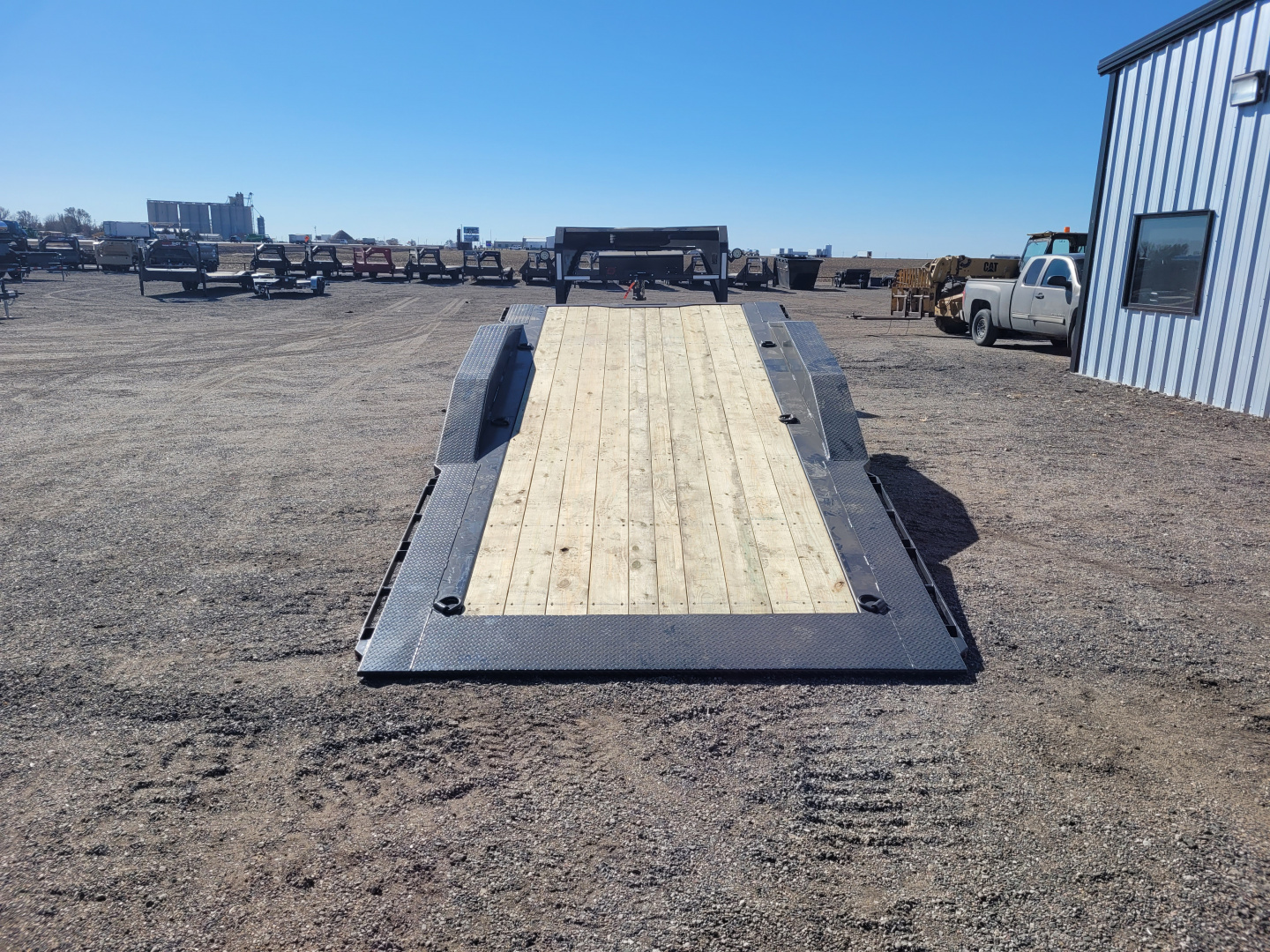 New 2026 Buckshot 102" x 26' Gooseneck Tilt Trailer W/8K Axles
