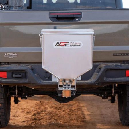 New 50lb Galvanized Road Feeder