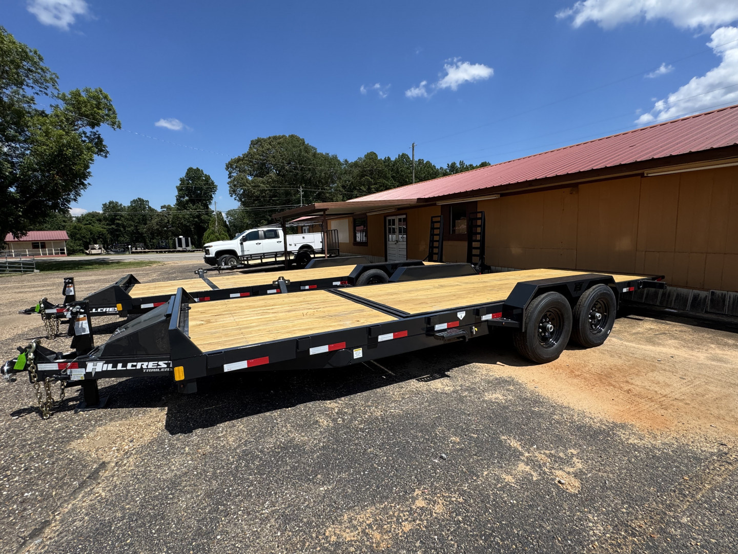 2026 Hillcrest Trailers photo 2