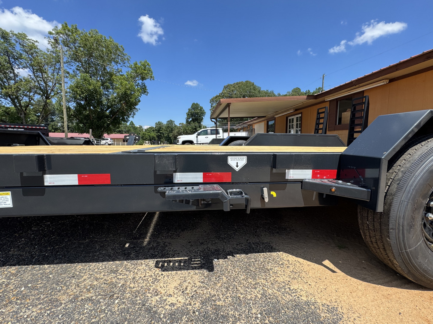2026 Hillcrest Trailers photo 3