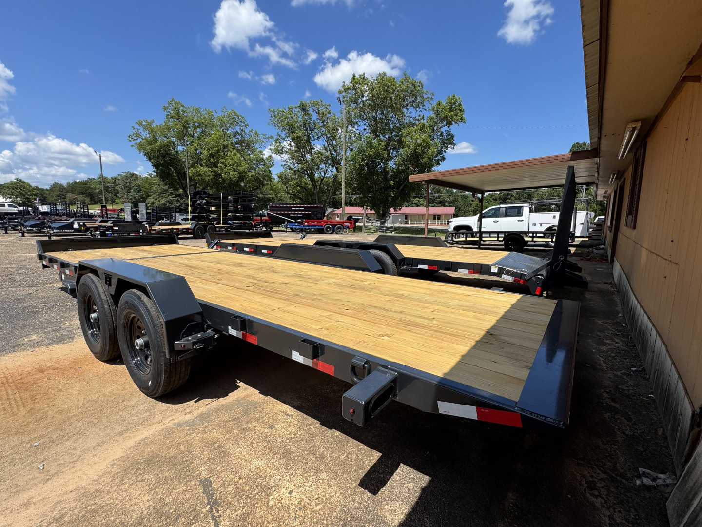 2026 Hillcrest Trailers photo 5