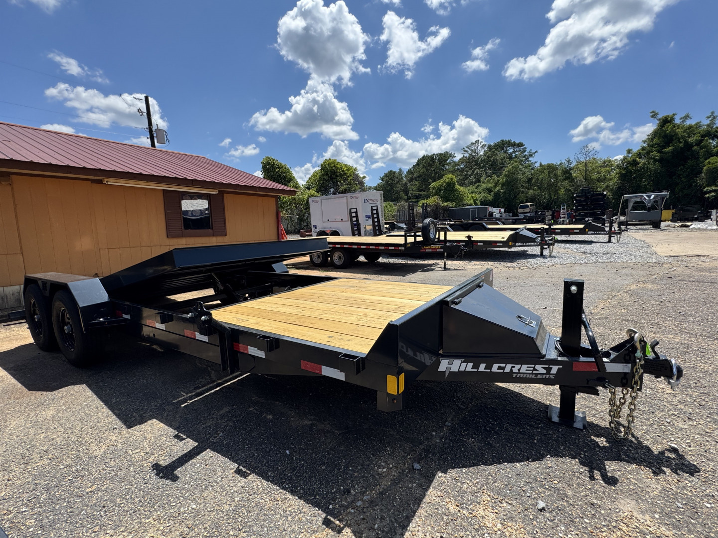 2026 Hillcrest Trailers photo 7