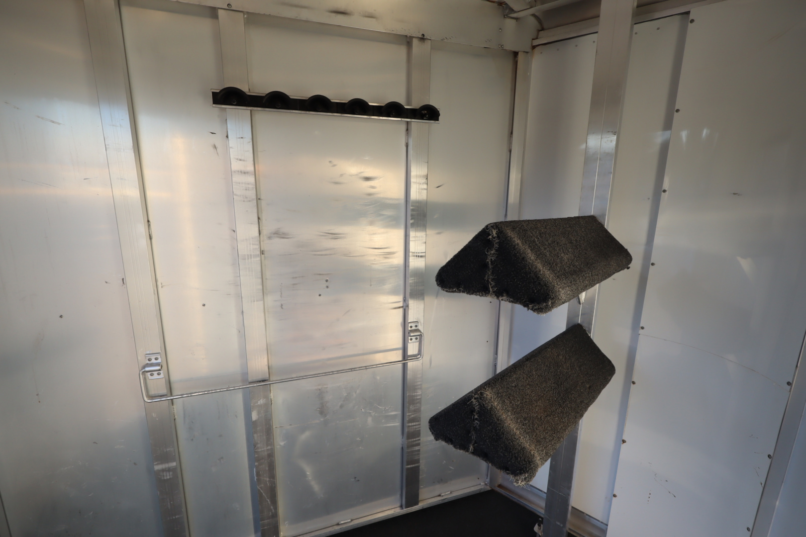 Used 2001 Exiss Trailers 2 Horse BP Trailer