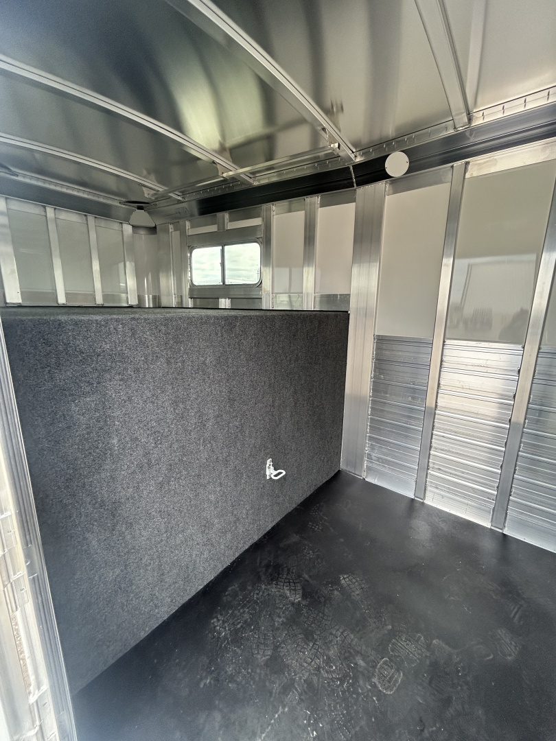 New 2026 4-Star Trailers 2 Horse Slant Load Horse Trailer