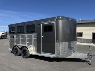 New 2026 Maverick Lite Deluxe 3 Horse Bumper Pull