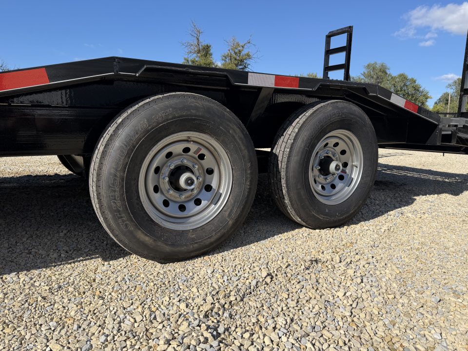 New 2027 Double A 102"x26' Gooseneck 14K Gooseneck