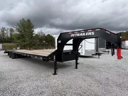 New 2026 PJ Trailers 102X40 GOOSENECK 25K GVWR (MEGA RAMPS) Flatbed Trailer