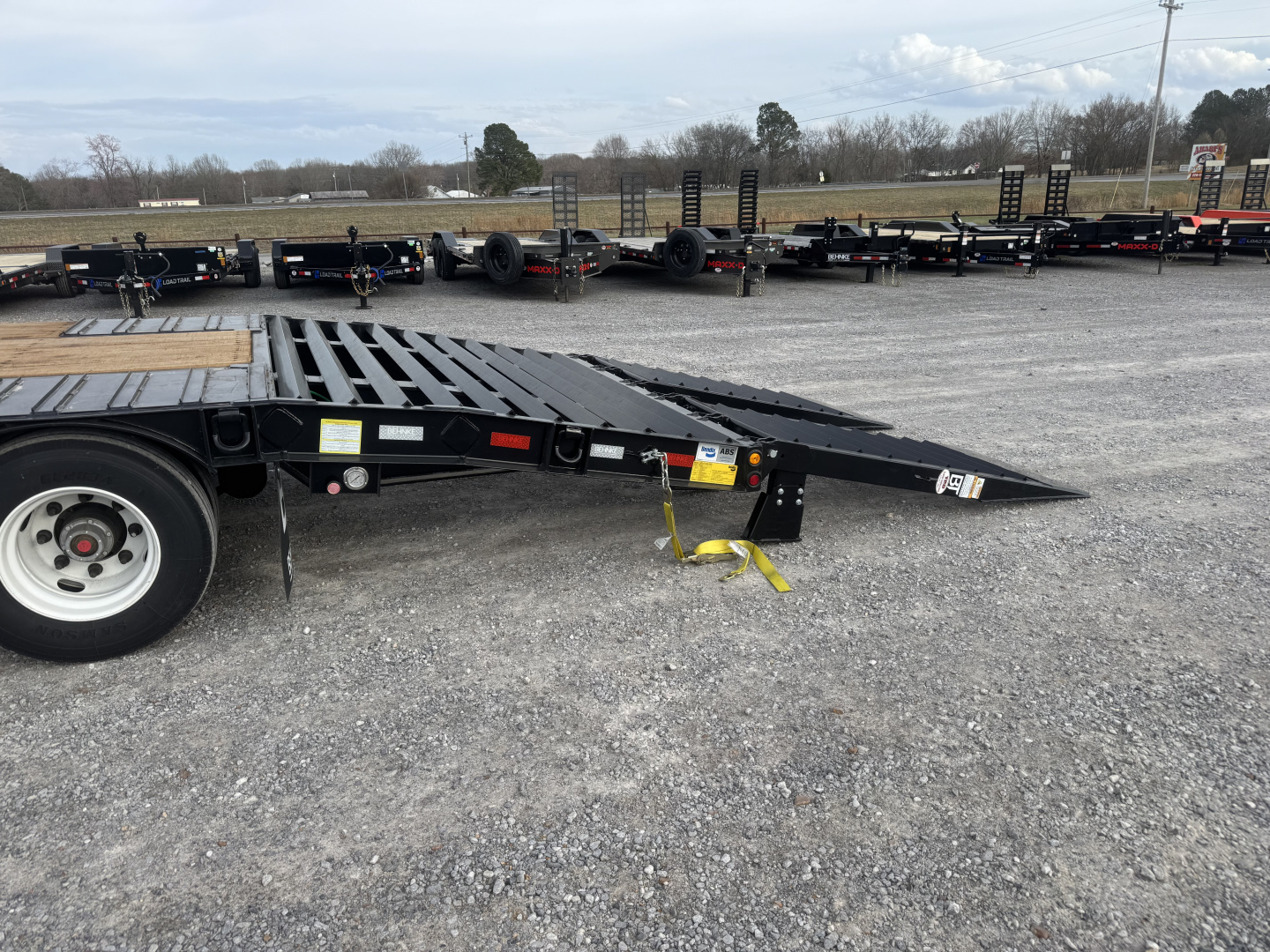 New 2027 Behnke 102"x27' 20 TON Pintle Hitch Tag Trailer *AIR RAMPS*