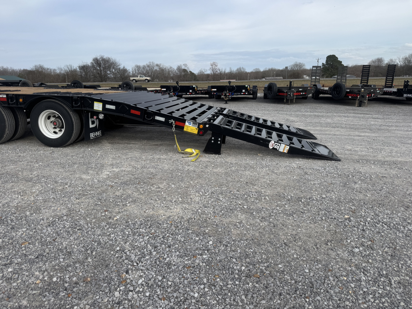 New 2027 Behnke 102"x27' 20 TON Pintle Hitch Tag Trailer *AIR RAMPS*