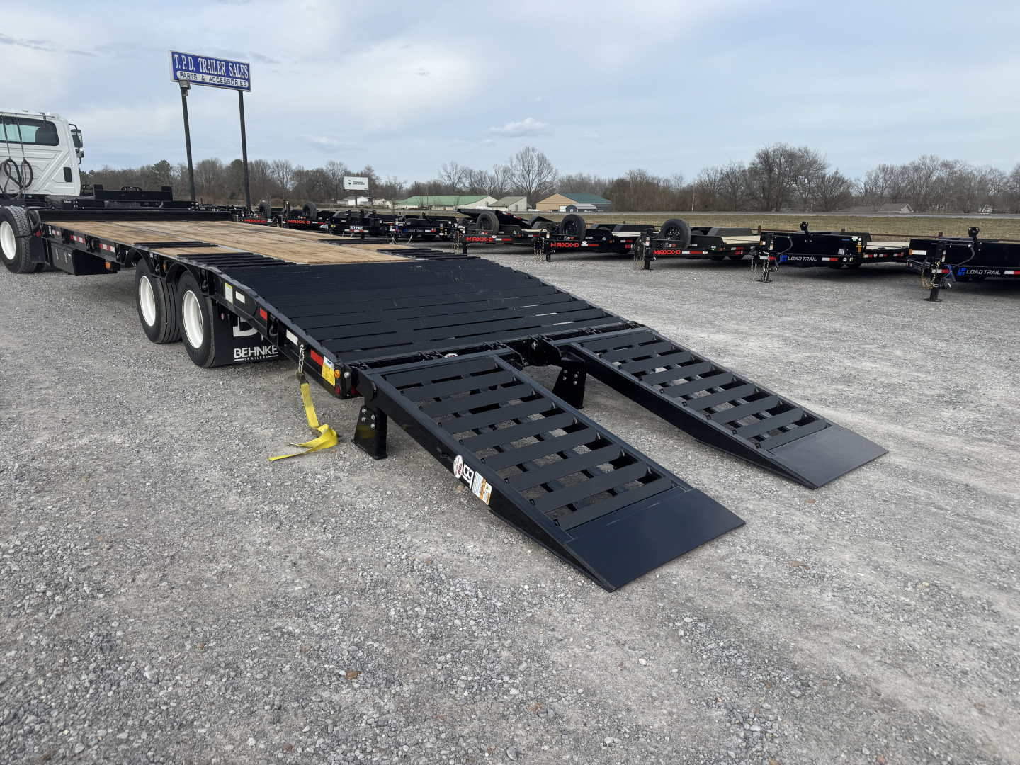 New 2027 Behnke 102"x27' 20 TON Pintle Hitch Tag Trailer *AIR RAMPS*