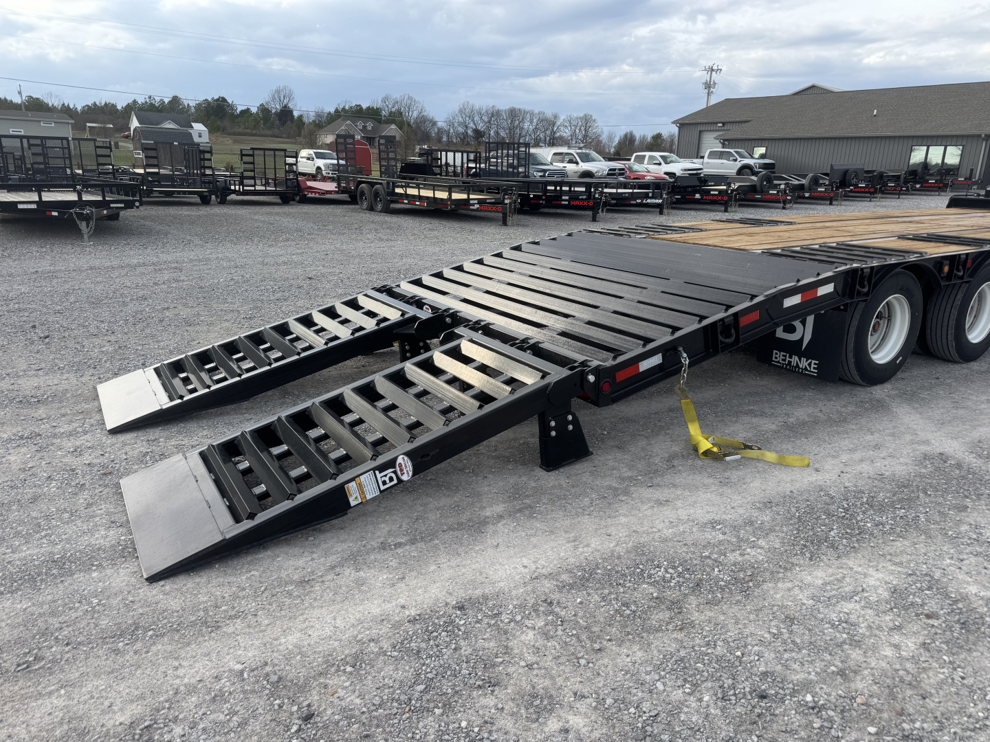 New 2027 Behnke 102"x27' 20 TON Pintle Hitch Tag Trailer *AIR RAMPS*